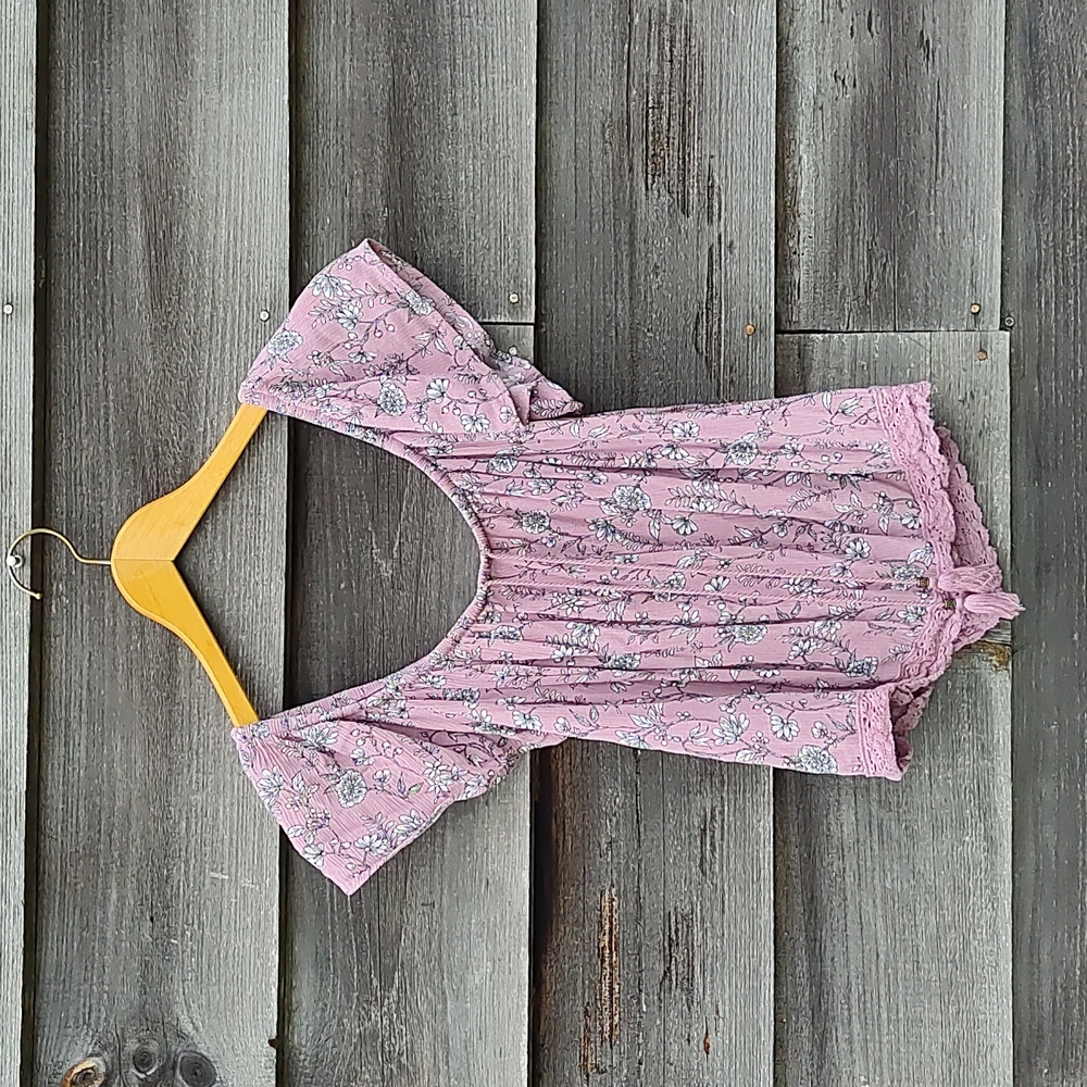 Aéropostale lilac purple floral off the shoulder crop top tassel beads lace - M